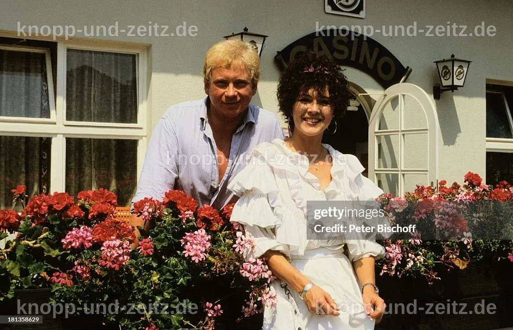 Anja Kruse und Rainer Hunold bei einer ZDF-Filmveranstaltung, beide in festlicher Kleidung.