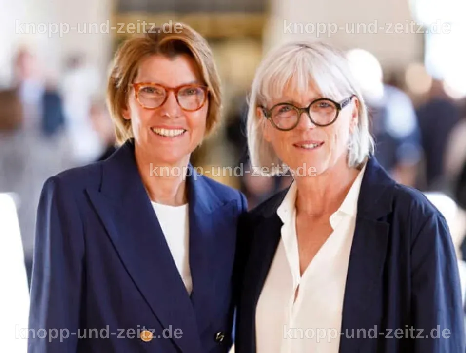 Bettina Böttinger bei einer Veranstaltung, wo sie ihre Firma schließt, um sich neuen Projekten zu widmen.