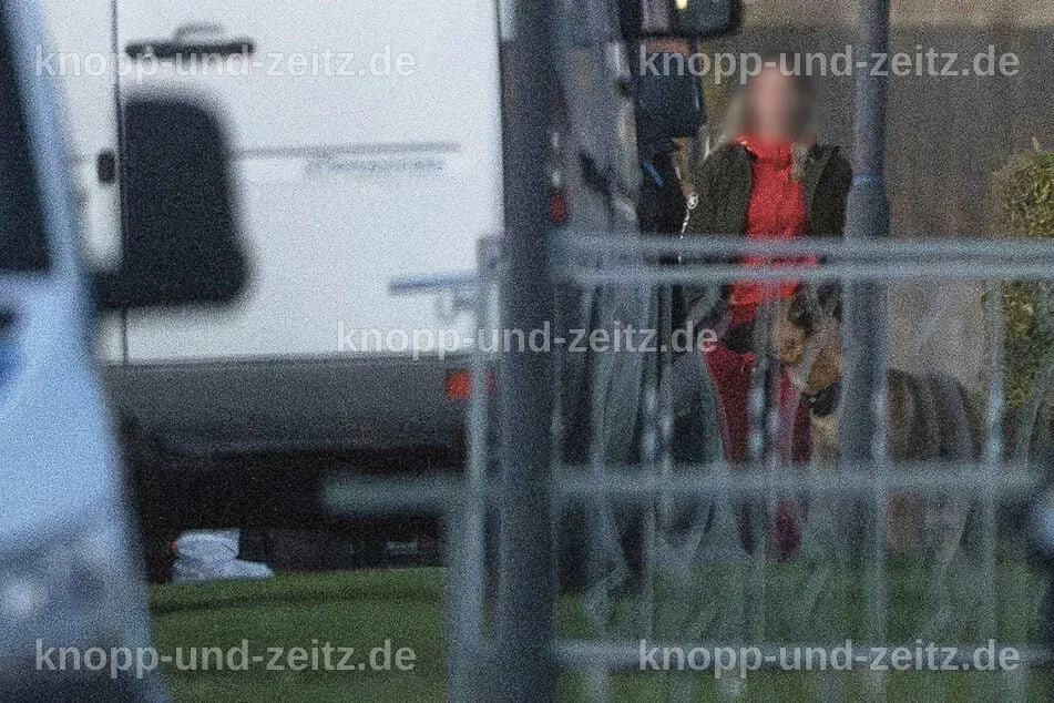 Symbolbild der Justiz, das die Schwere eines Mordfalls darstellt.