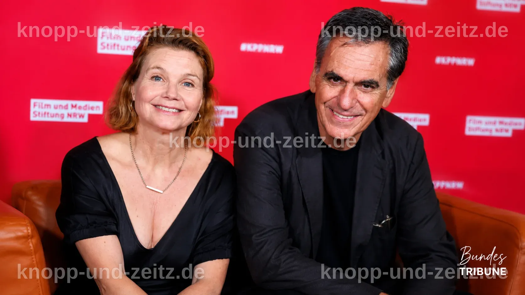 Johannes Wünsche und Annette Frier bei einer Veranstaltung, glücklich zusammen.